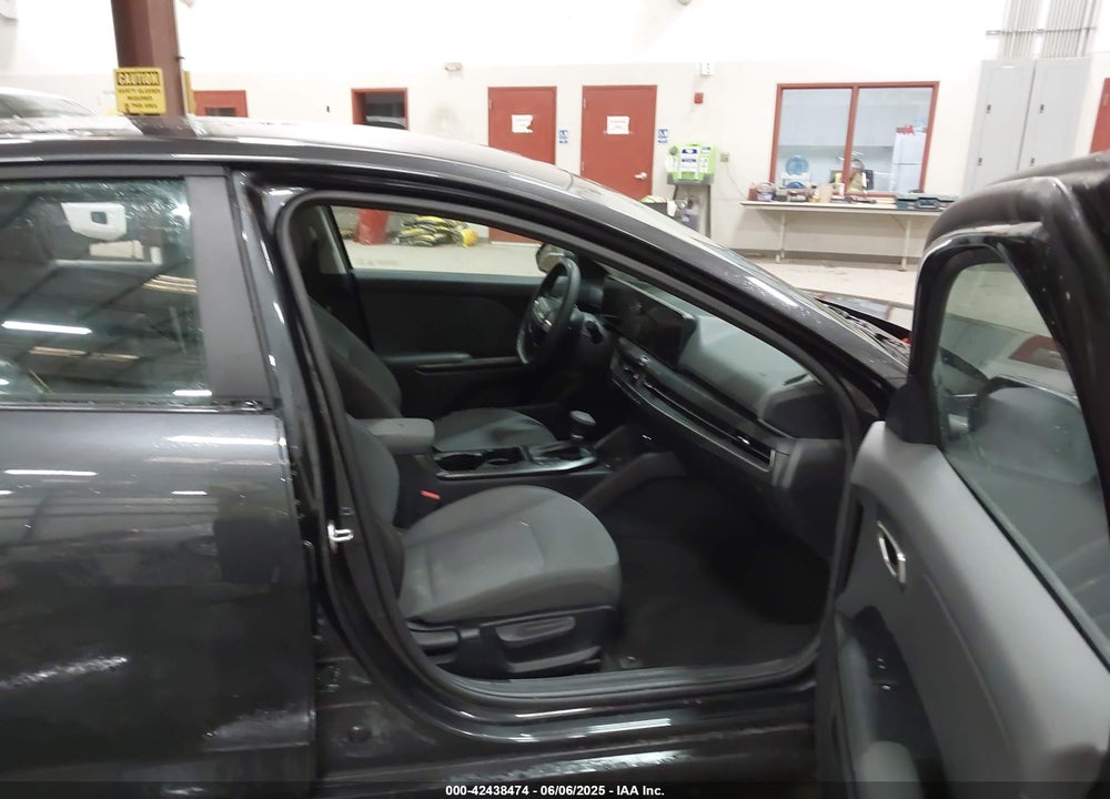 2025 KIA K4 VIN: 3KPFT4DE1SE090798