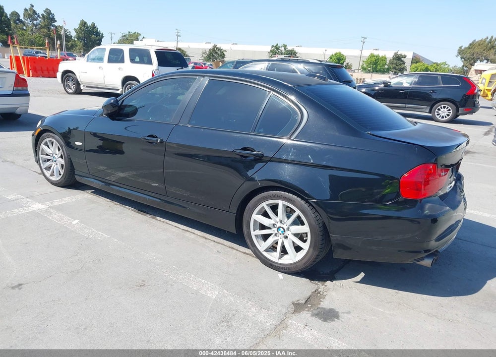 2009 BMW 328I VIN: WBAPH77529NM30143