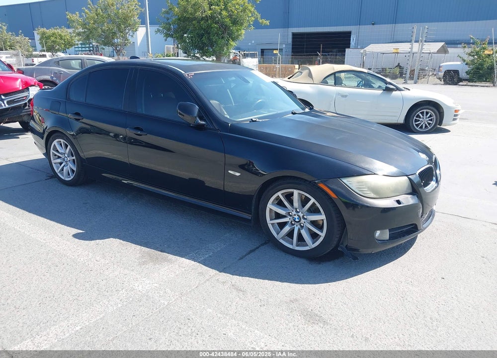 2009 BMW 328I VIN: WBAPH77529NM30143
