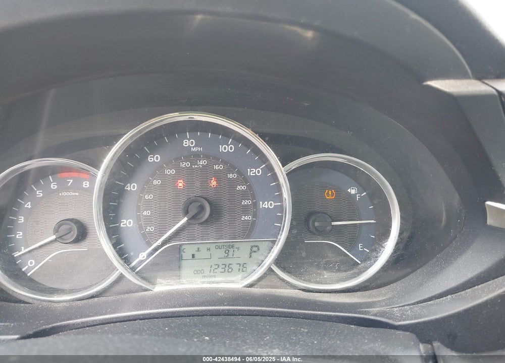 2014 TOYOTA COROLLA L VIN: 2T1BURHE6EC088938