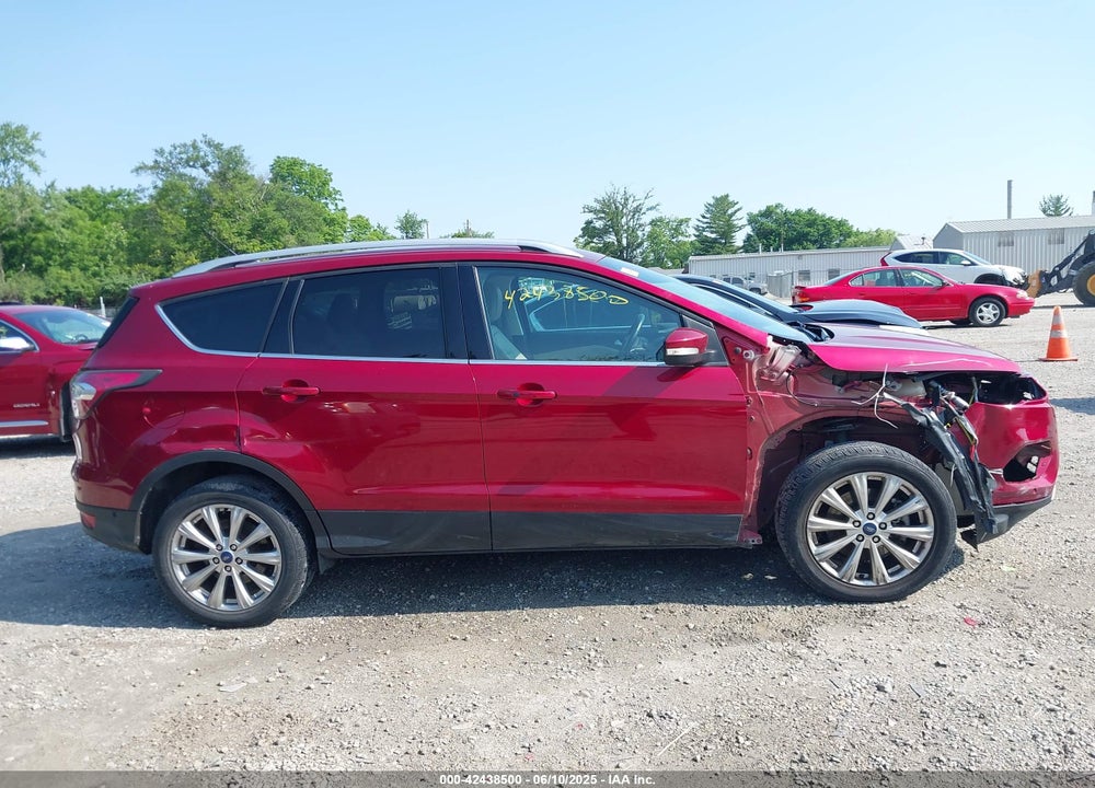 2017 FORD ESCAPE VIN: 1FMCU9J95HUB25837