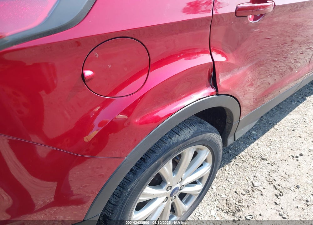 2017 FORD ESCAPE VIN: 1FMCU9J95HUB25837