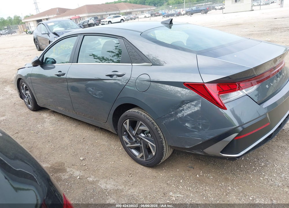 2025 HYUNDAI ELANTRA VIN: KMHLS4DG9SU951455