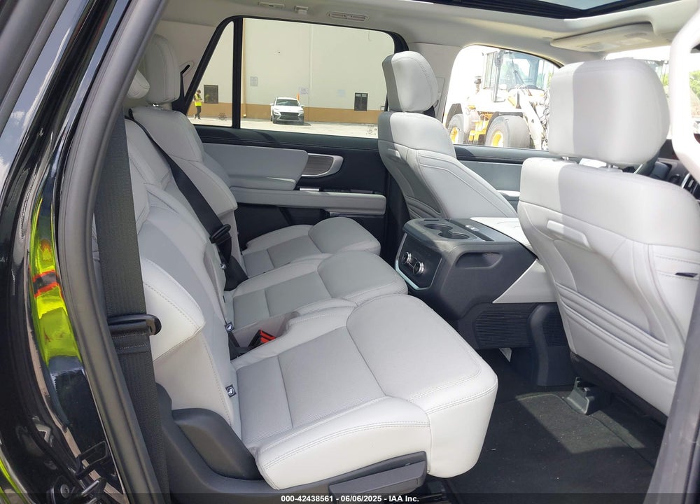 2025 FORD EXPEDITION PLATINUM MAX VIN: 1FMJK1M89SEA17806