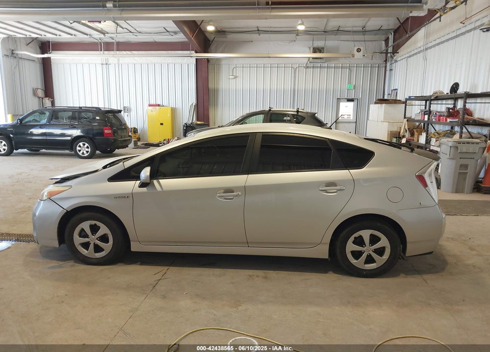 2013 TOYOTA PRIUS THREE VIN: JTDKN3DU7D1728505