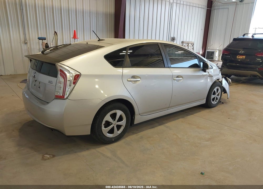 2013 TOYOTA PRIUS THREE VIN: JTDKN3DU7D1728505