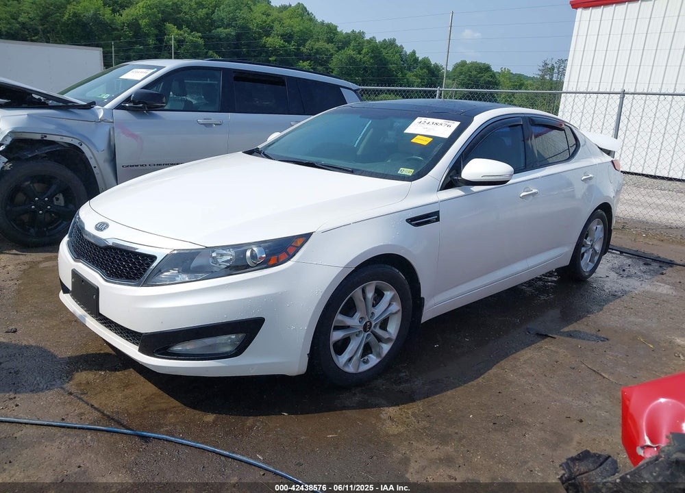 2011 KIA OPTIMA EX VIN: KNAGN4A78B5059688