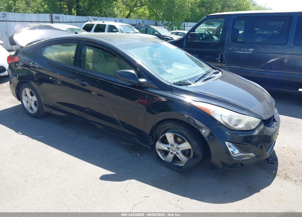 2013 HYUNDAI ELANTRA GLS VIN: KMHDH4AE0DU894846