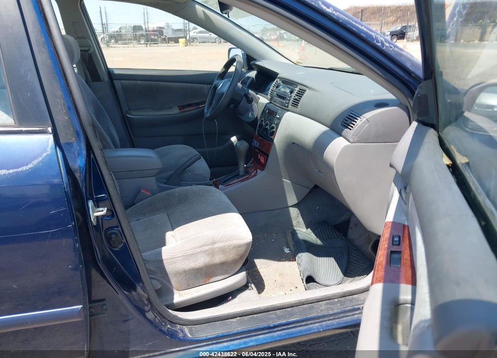 2003 TOYOTA COROLLA LE VIN: 1NXBR32E53Z011528