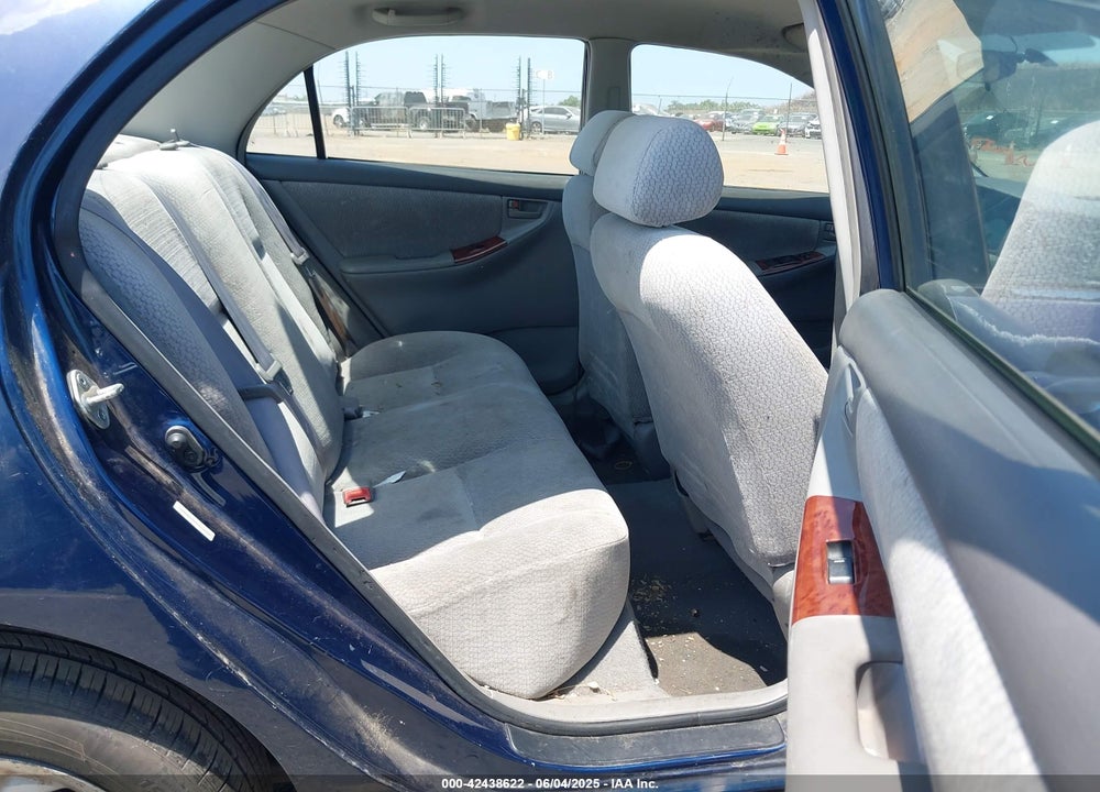 2003 TOYOTA COROLLA LE VIN: 1NXBR32E53Z011528