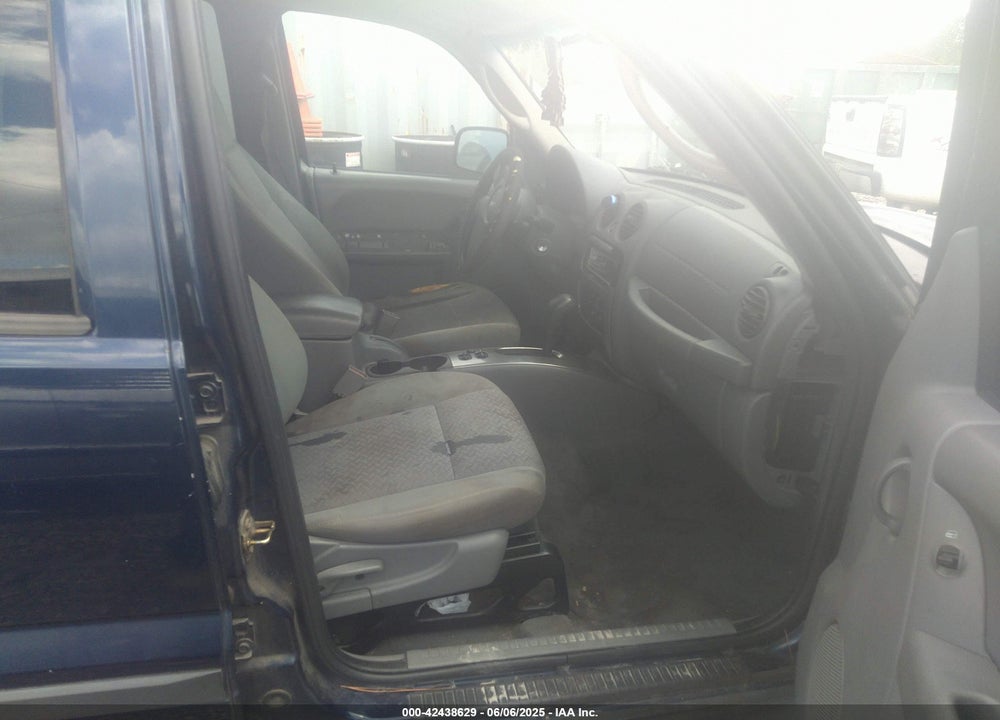 2006 JEEP LIBERTY VIN: 1J4GK38K06W133485