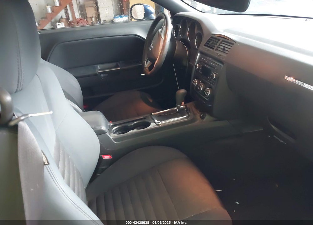 2014 DODGE CHALLENGER SXT VIN: 2C3CDYAG7EH302503