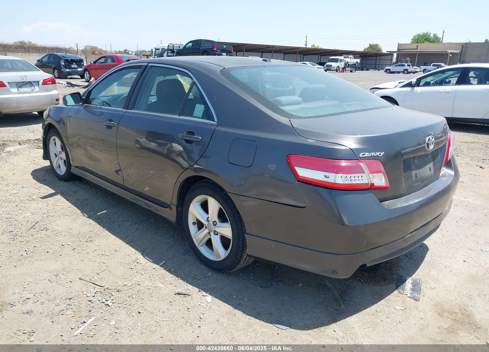 2011 TOYOTA CAMRY SE VIN: 4T1BF3EK3BU610369