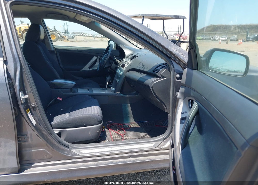 2011 TOYOTA CAMRY SE VIN: 4T1BF3EK3BU610369