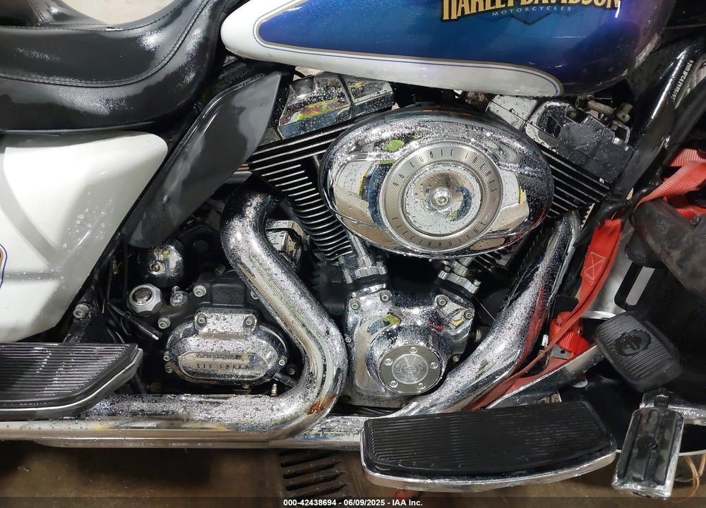 2010 HARLEY-DAVIDSON FLHTCU VIN: 1HD1FC419AB652983