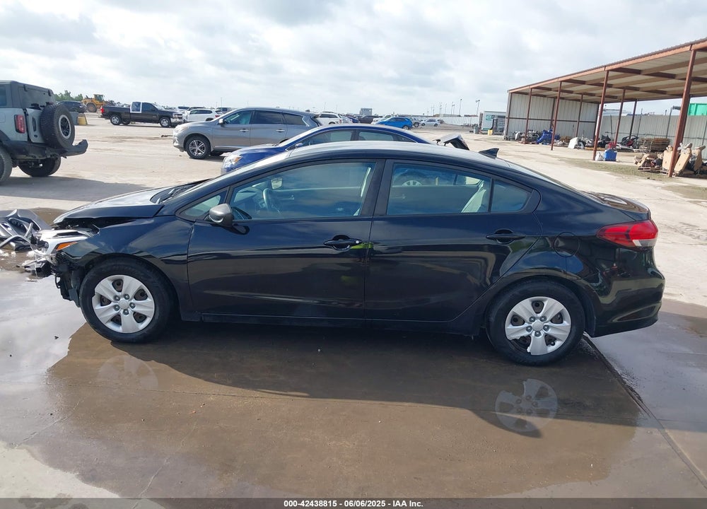 2017 KIA FORTE LX VIN: 3KPFL4A78HE103125
