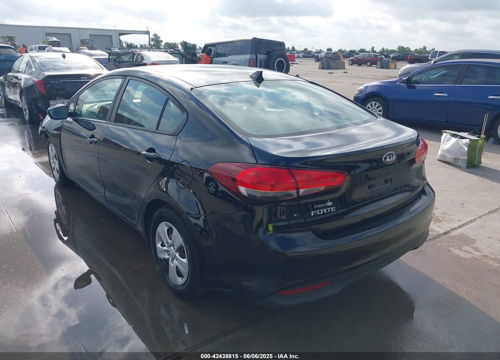 2017 KIA FORTE LX VIN: 3KPFL4A78HE103125