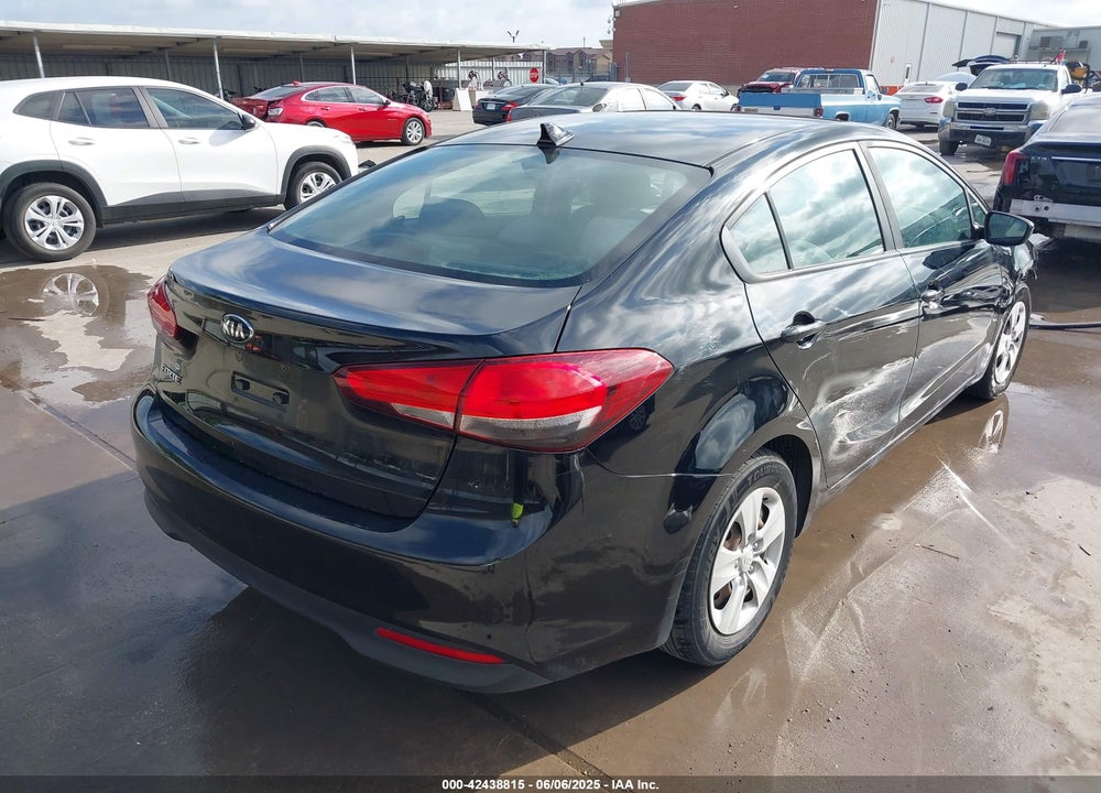 2017 KIA FORTE LX VIN: 3KPFL4A78HE103125