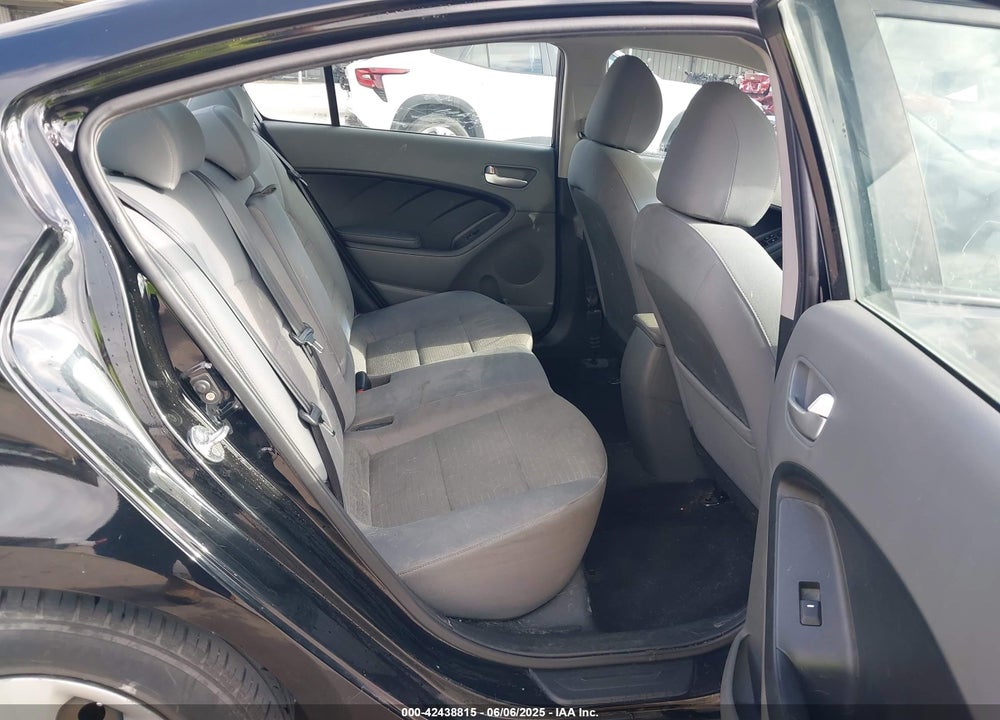 2017 KIA FORTE LX VIN: 3KPFL4A78HE103125