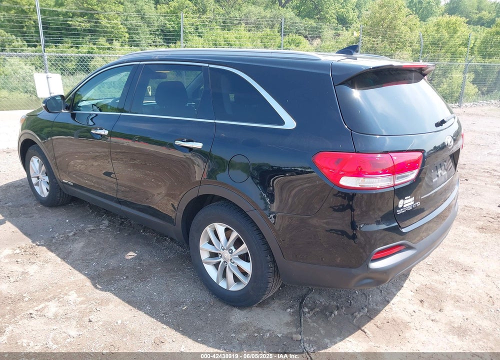 2016 KIA SORENTO 3.3L LX VIN: 5XYPGDA54GG155909