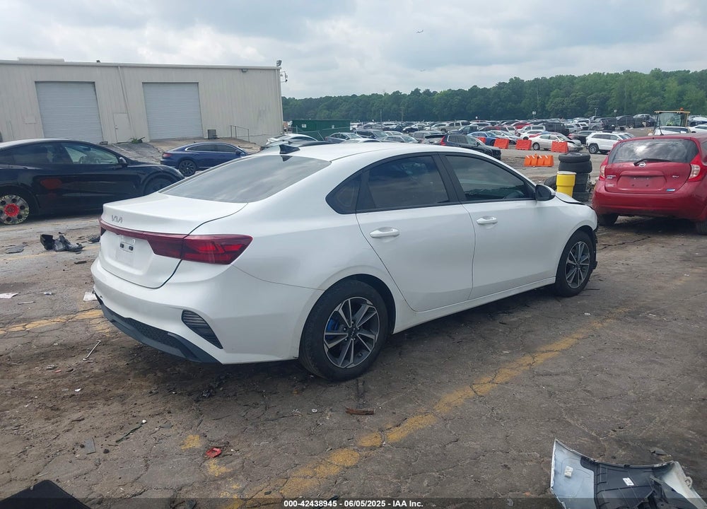 2023 KIA FORTE VIN: 3KPF24AD8PE659281