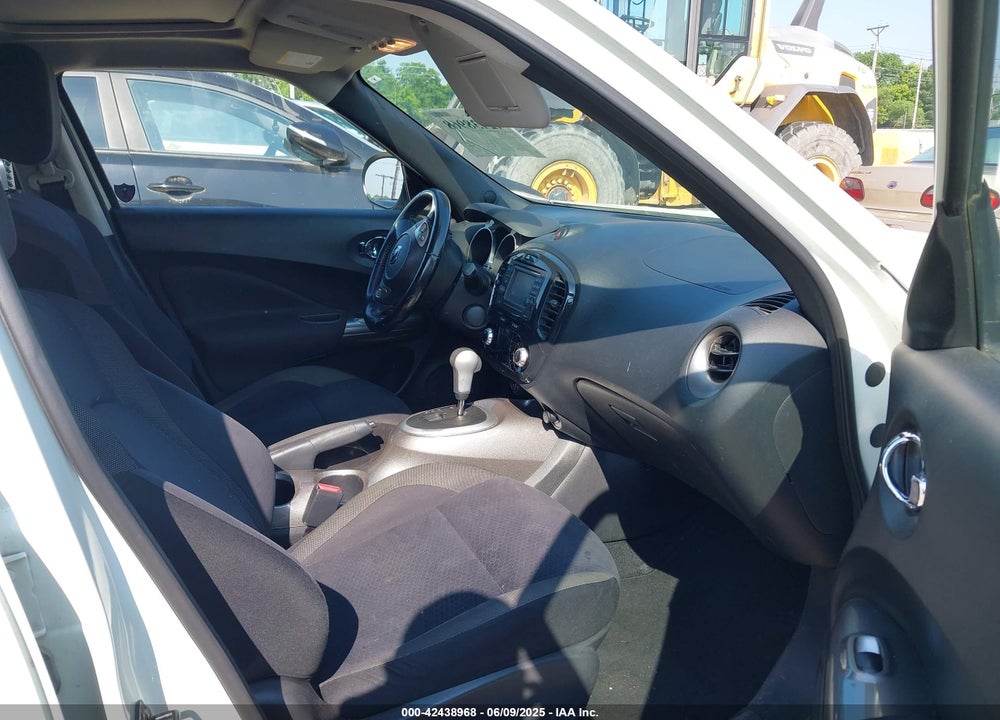 2012 NISSAN JUKE VIN: JN8AF5MV8CT127396