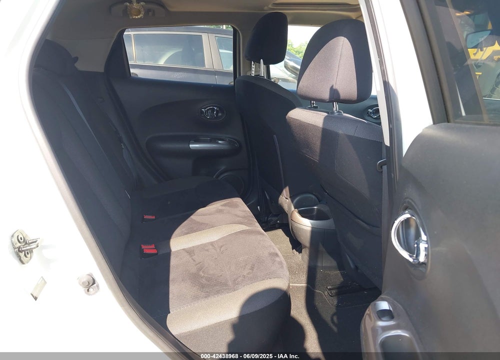 2012 NISSAN JUKE VIN: JN8AF5MV8CT127396