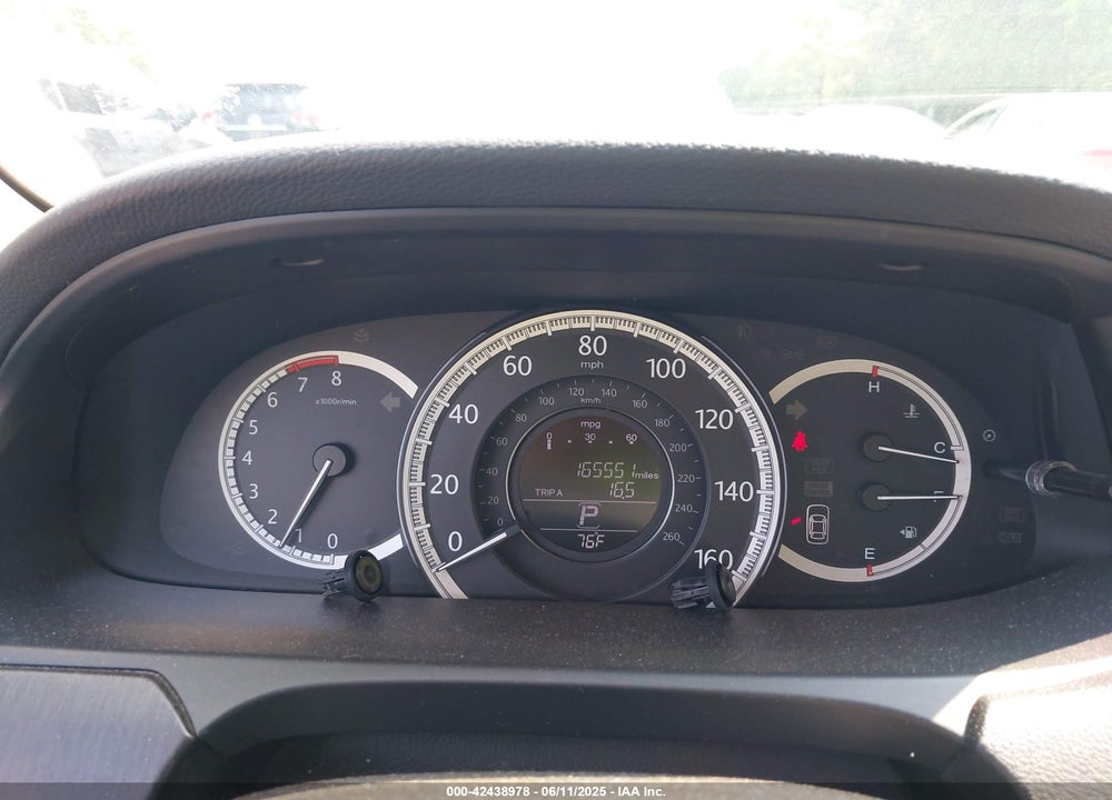 2013 HONDA ACCORD VIN: 1HGCR2F81DA205047
