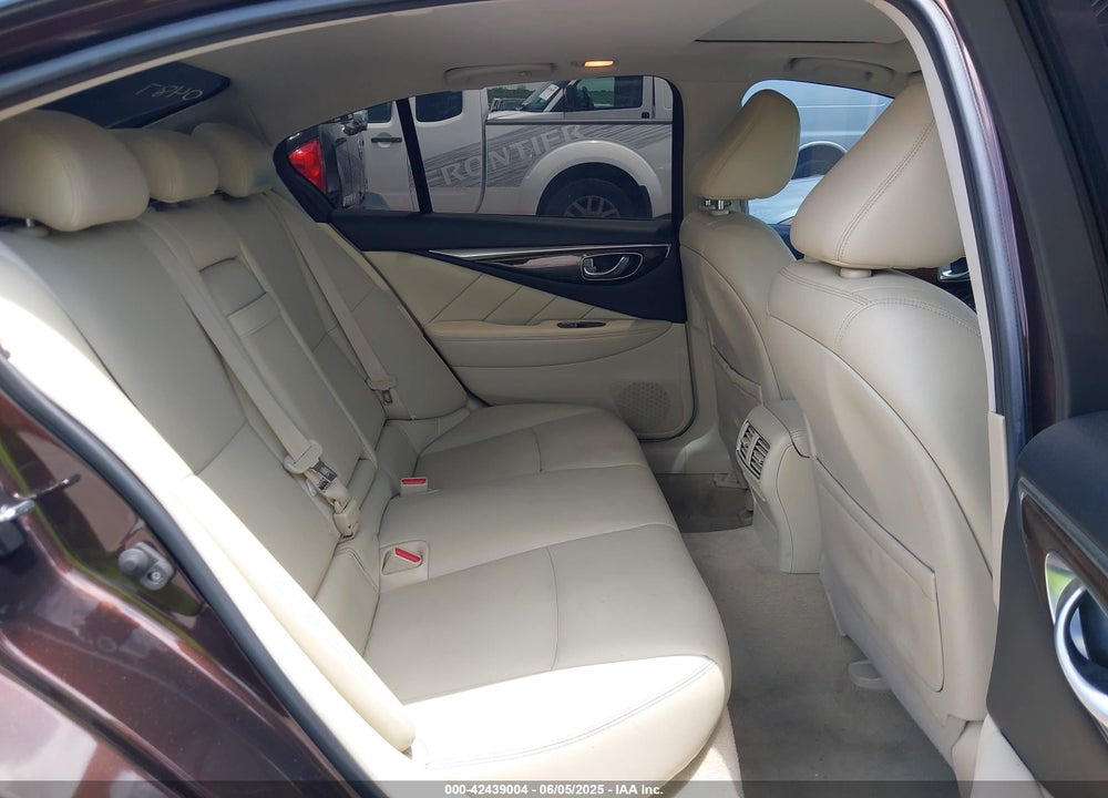 2018 INFINITI Q50 3.0T LUXE VIN: JN1EV7AP3JM350487