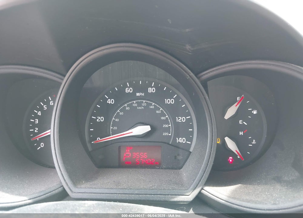 2016 KIA RIO VIN: KNADM5A37G6621574