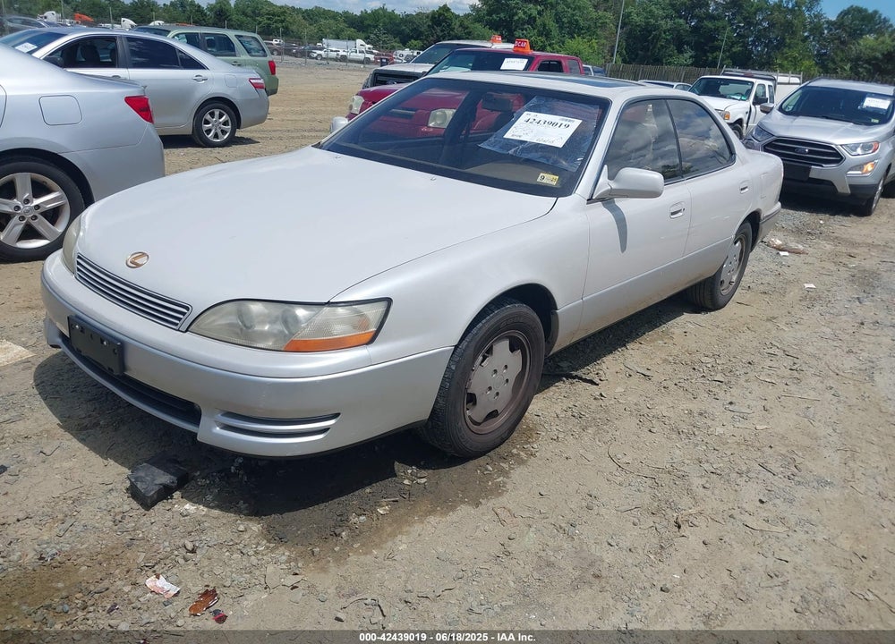 1994 LEXUS ES 300 VIN: JT8GK13T3R0057082