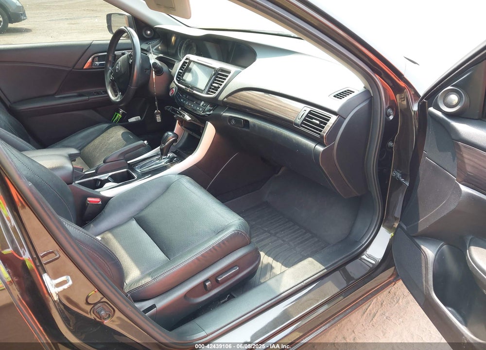 2016 HONDA ACCORD EX-L VIN: 1HGCR2F8XGA074561