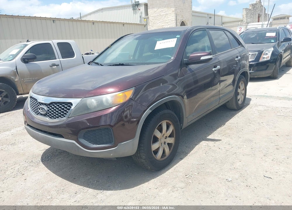 2012 KIA SORENTO LX VIN: 5XYKT4A15CG241033