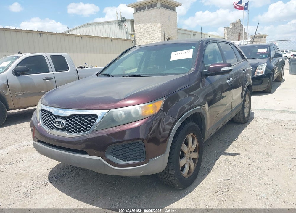 2012 KIA SORENTO LX VIN: 5XYKT4A15CG241033