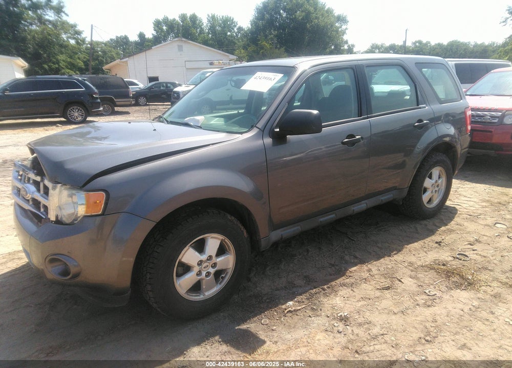 2011 FORD ESCAPE XLS VIN: 1FMCU0C70BKC08439