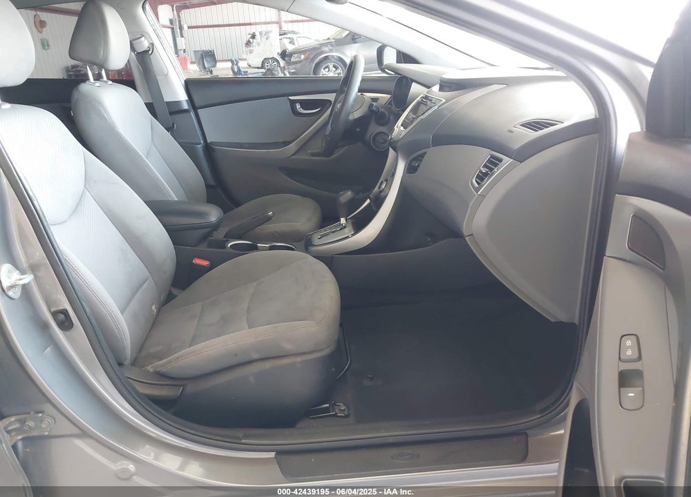 2013 HYUNDAI ELANTRA VIN: 5NPDH4AE1DH162272