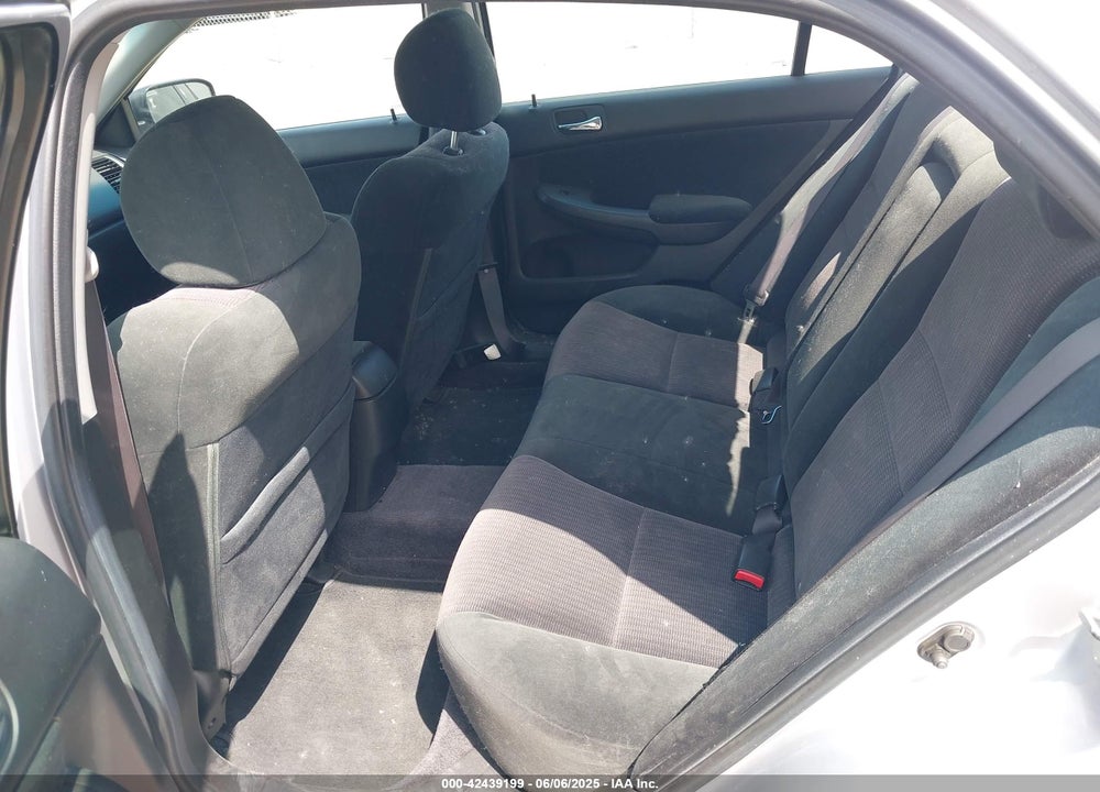 2004 HONDA ACCORD 2.4 LX VIN: 1HGCM56324A048987