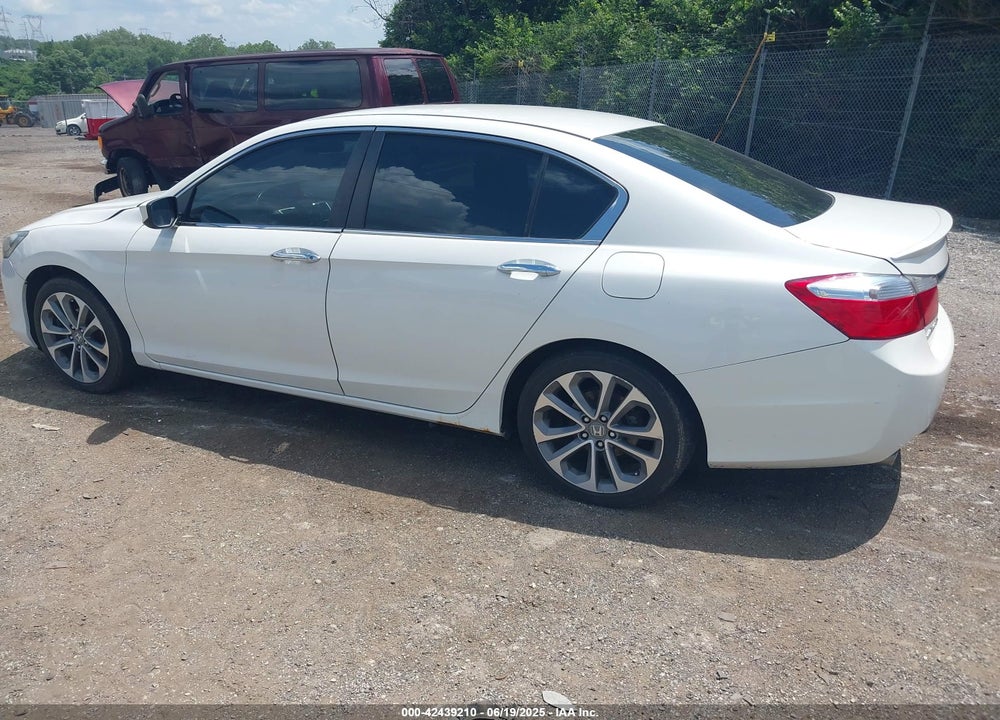 2014 HONDA ACCORD VIN: 1HGCR2F50EA127285