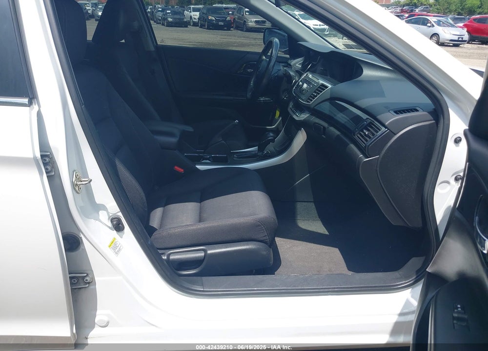 2014 HONDA ACCORD VIN: 1HGCR2F50EA127285