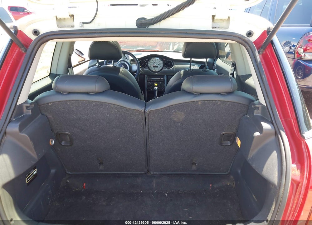 2006 MINI COOPER VIN: WMWRC33536TJ76102