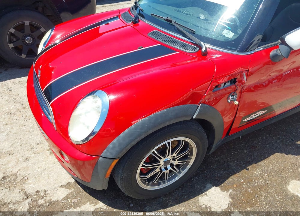 2006 MINI COOPER VIN: WMWRC33536TJ76102
