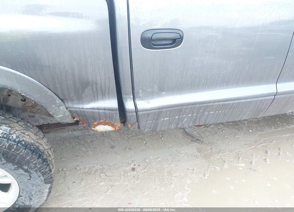 2003 DODGE DAKOTA SPORT/SXT VIN: 1D7HG38N93S136111