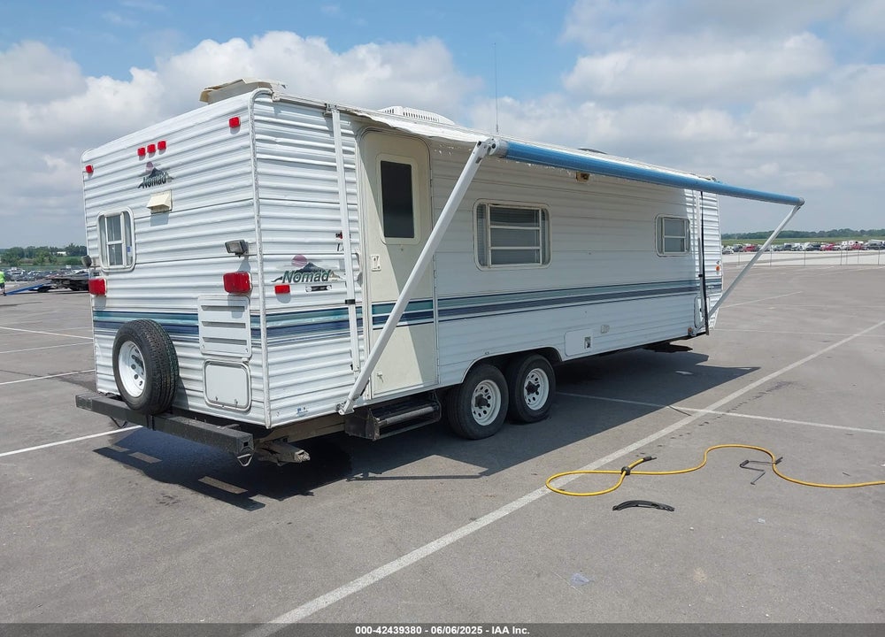 2000 SKYLINE NOMAD VIN: 1SN200M23YF001343