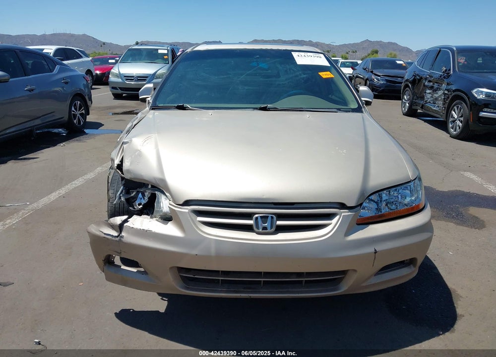 2001 HONDA ACCORD 3.0 EX VIN: 1HGCG16541A004728