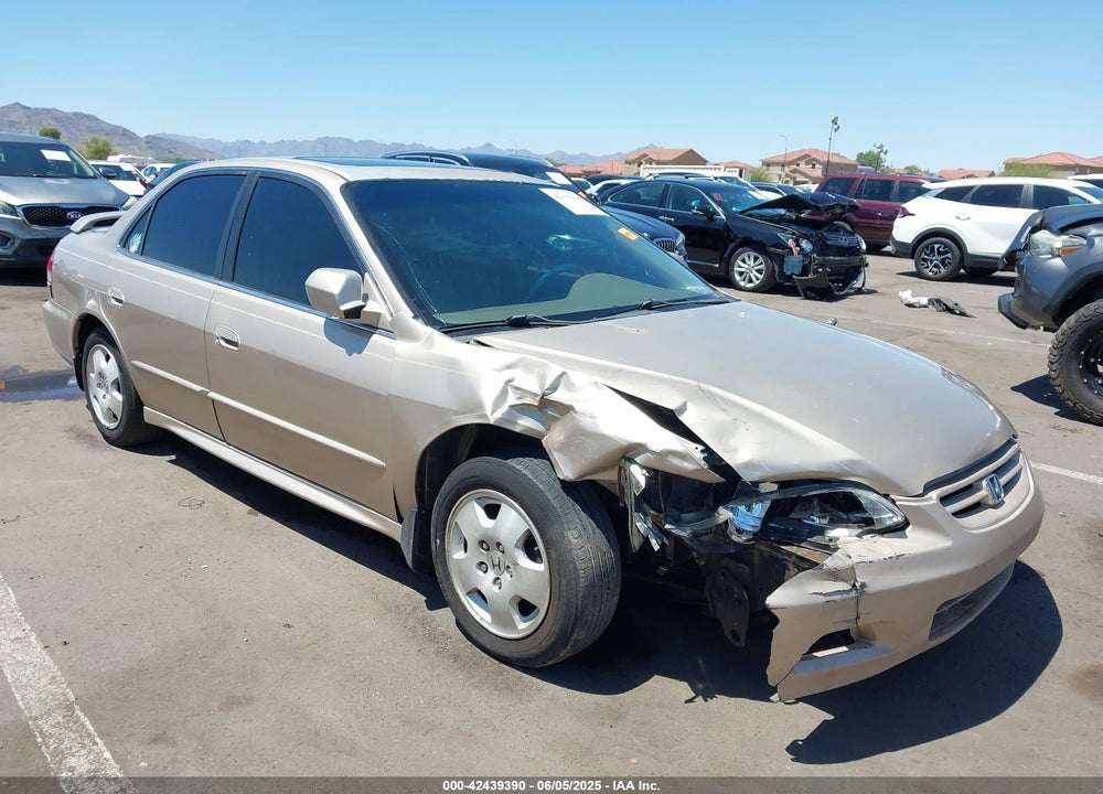 2001 HONDA ACCORD 3.0 EX VIN: 1HGCG16541A004728