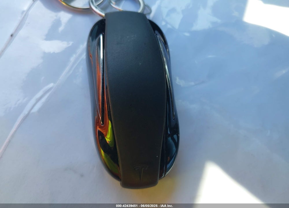 2017 TESLA MODEL X VIN: 5YJXCBE23HF027198