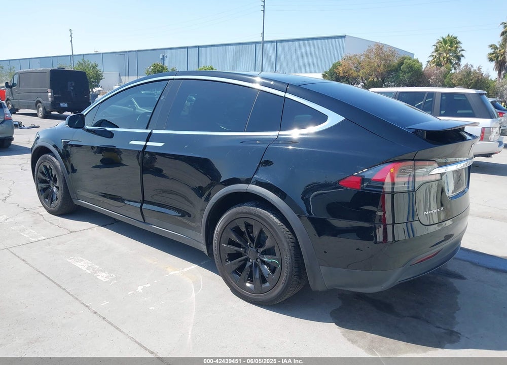 2017 TESLA MODEL X VIN: 5YJXCBE23HF027198