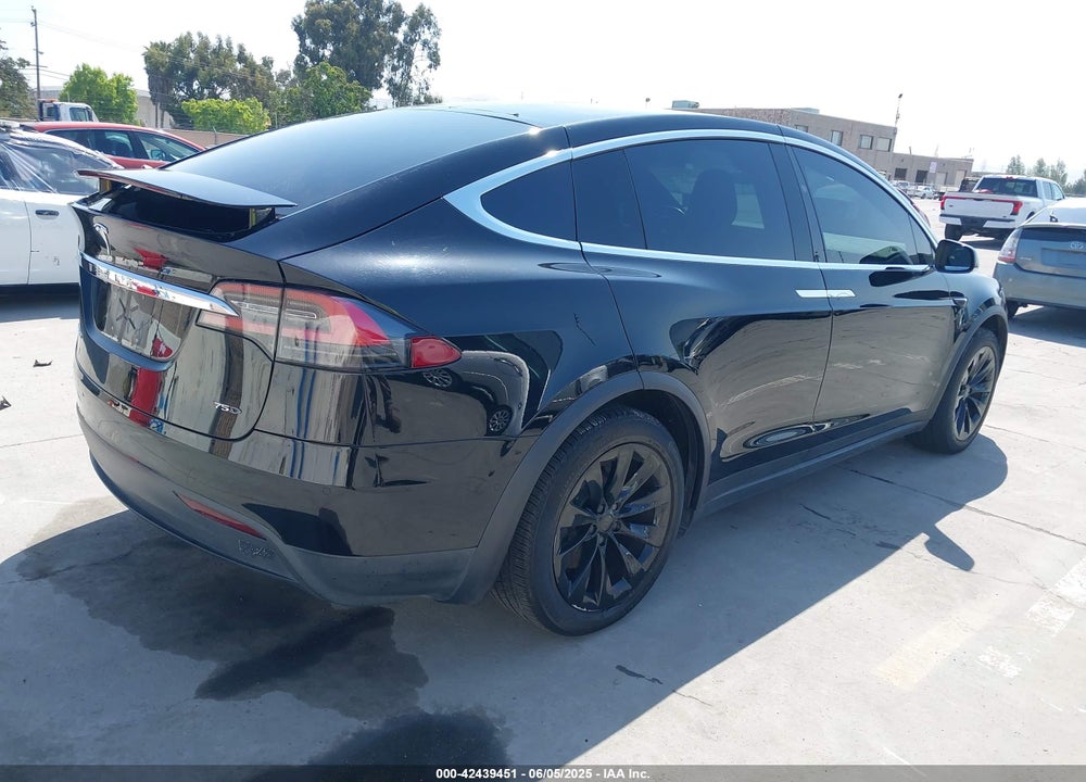 2017 TESLA MODEL X VIN: 5YJXCBE23HF027198