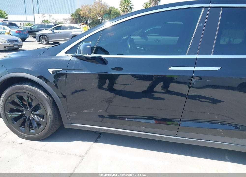 2017 TESLA MODEL X VIN: 5YJXCBE23HF027198