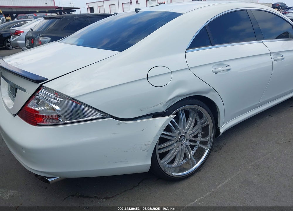 2008 MERCEDES-BENZ CLS VIN: WDDDJ72X28A116779